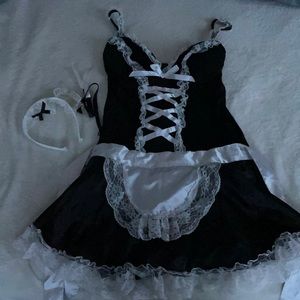 Halloween maid outfit